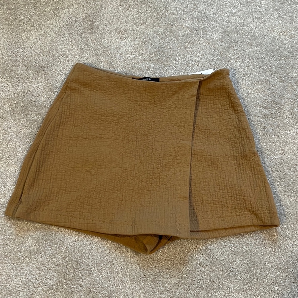 Forever 21 brown skort with tags